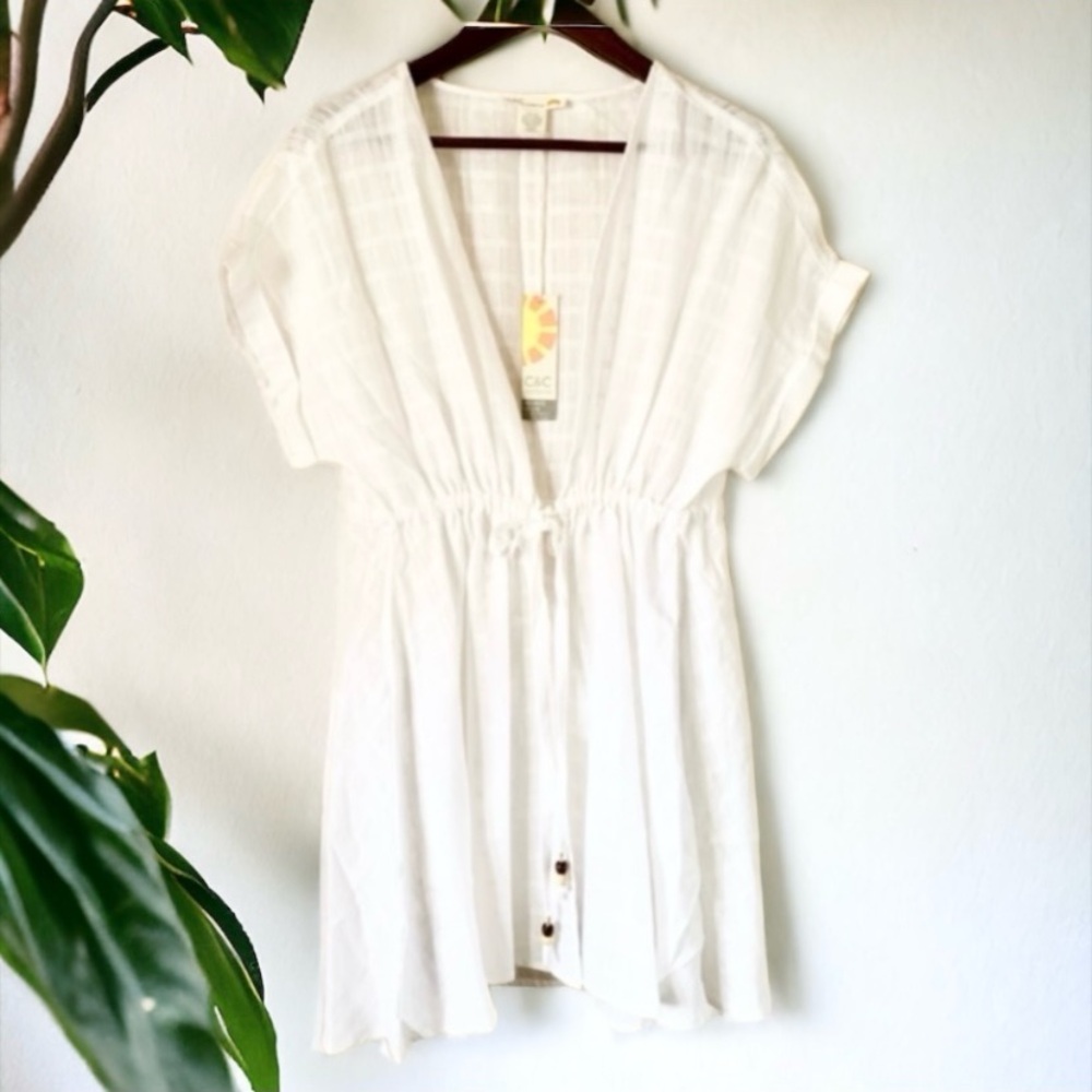 C&C California White Coverup - Picture 4 of 10